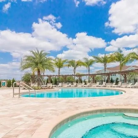 Amazing Private Townhouse In Gated Community With Amenities Great Location, Near Disney!